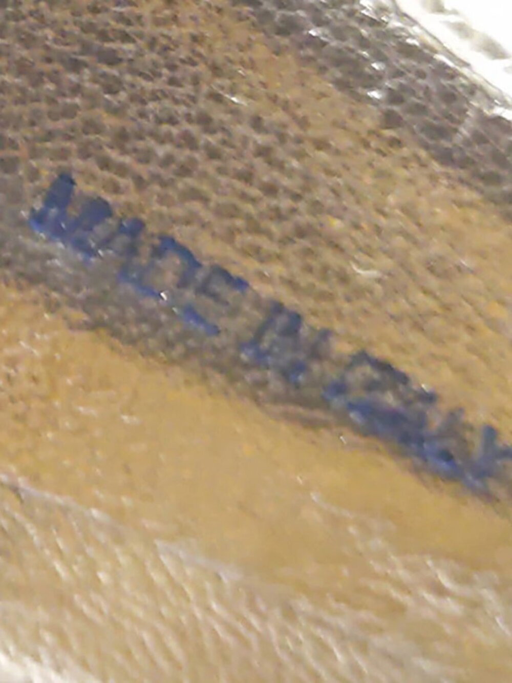 Prada Flat Leather Thong Sandals in Gold with Rhinestones Womens Size 7 - Picture 9 of 14